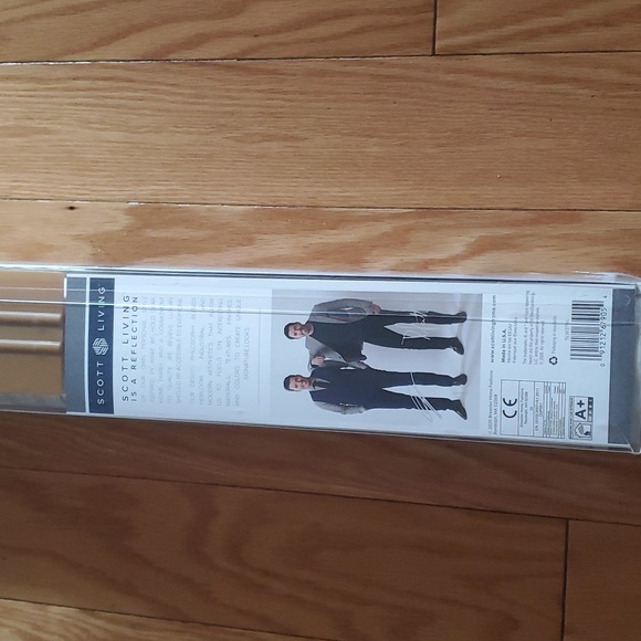 Drew & Jonathan Scott Home Living self adhesive wallpaper NIB brixton plankwhite - Picture 4 of 13